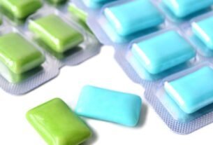 Cachorro engoliu chiclete