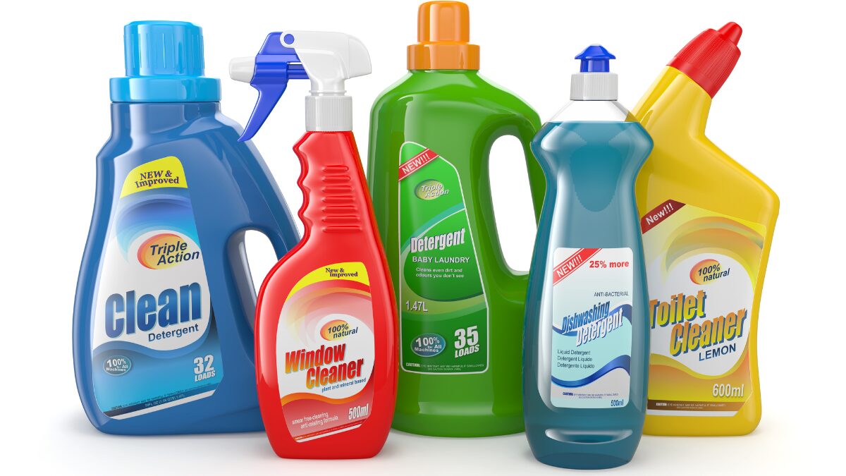 Banho em cachorro com detergente